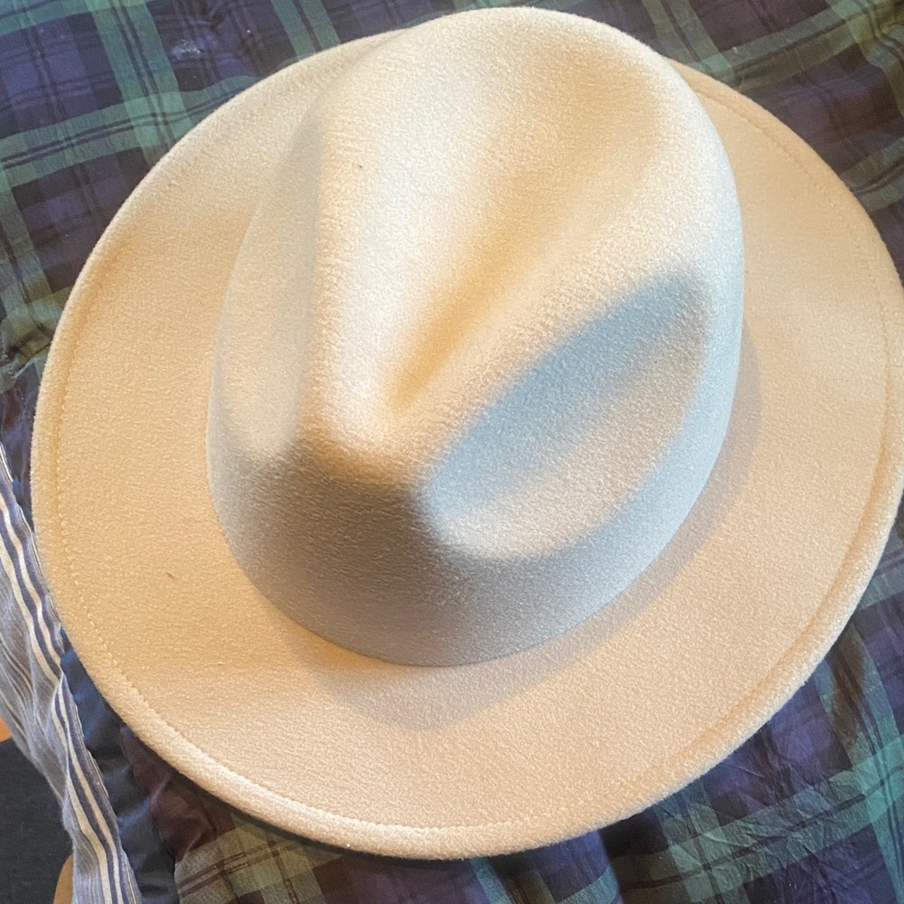 Universal Thread Beige Fedora Hat